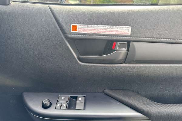 2024 Toyota Hilux SR GUN126R 4X4
