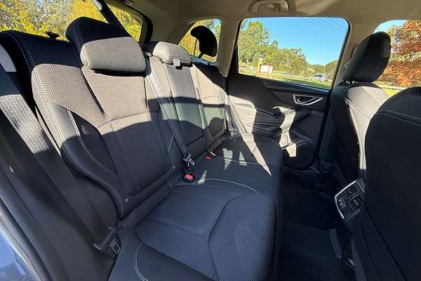 2023 Subaru Forester 2.5i S5