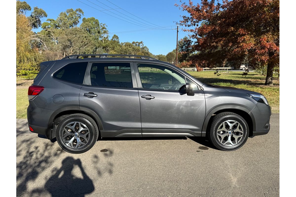 2023 Subaru Forester 2.5i S5