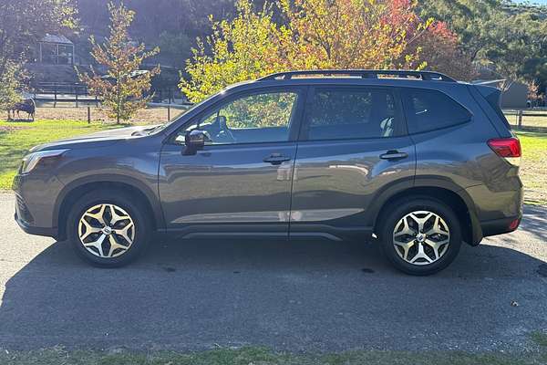 2023 Subaru Forester 2.5i S5