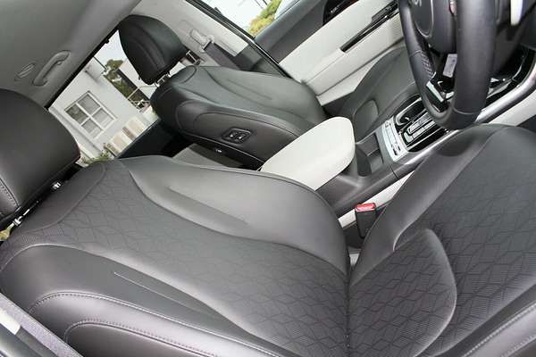 2022 Kia Carnival Platinum KA4