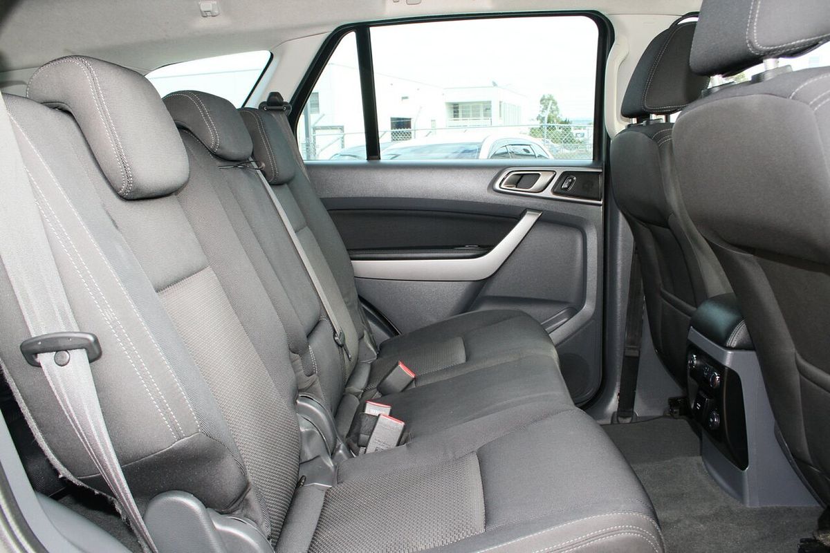 2017 Ford Everest Trend UA