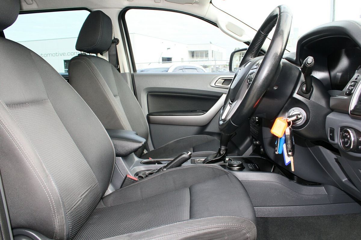 2017 Ford Everest Trend UA