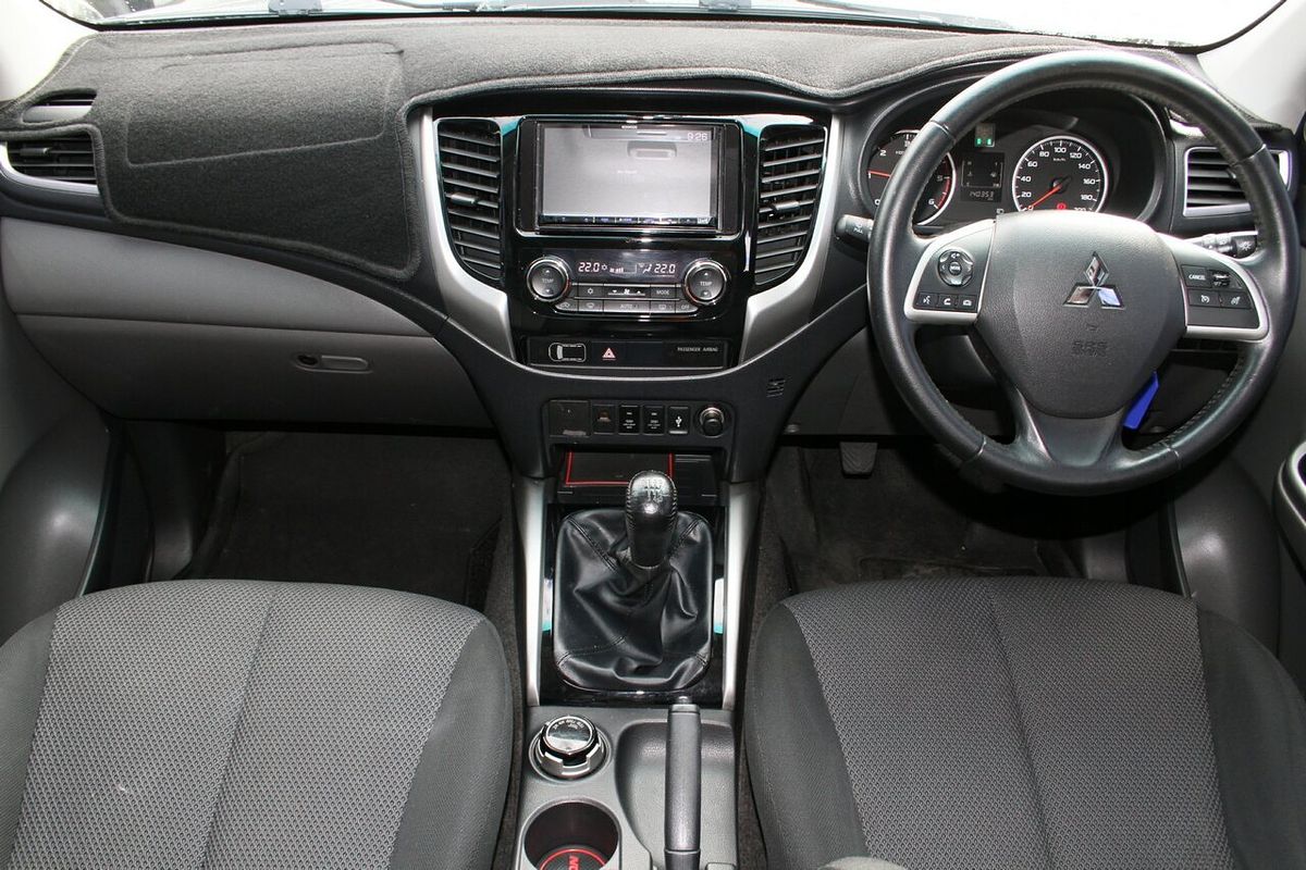 2015 Mitsubishi Triton GLS MQ 4X4