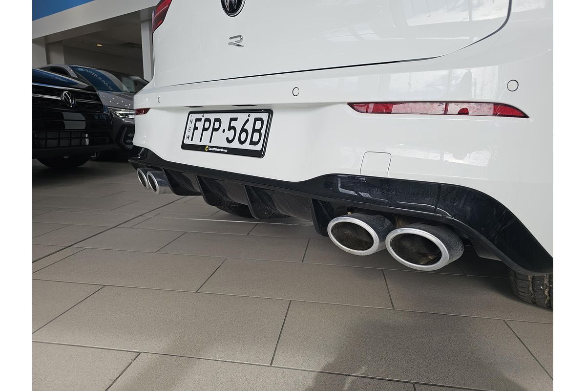 2024 Volkswagen Golf R 8