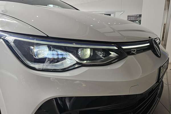 2024 Volkswagen Golf R 8