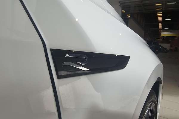 2024 Volkswagen Golf R 8