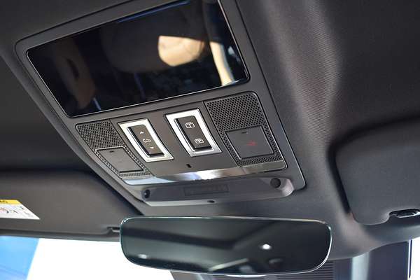2025 Land Rover Defender 110 D350 X-Dynamic HSE L663