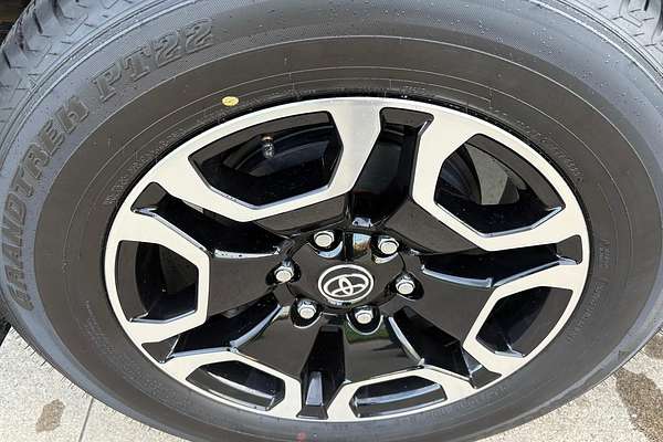 2022 Toyota Hilux SR5 GUN126R 4X4