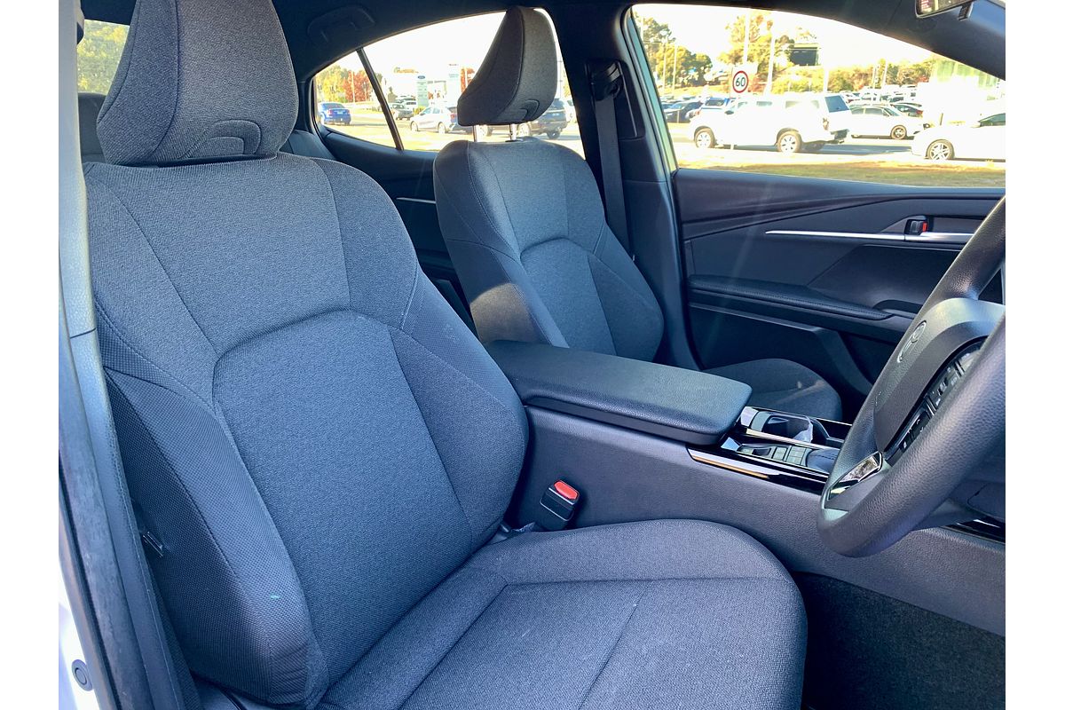 2024 Toyota Camry Ascent AXVH80R