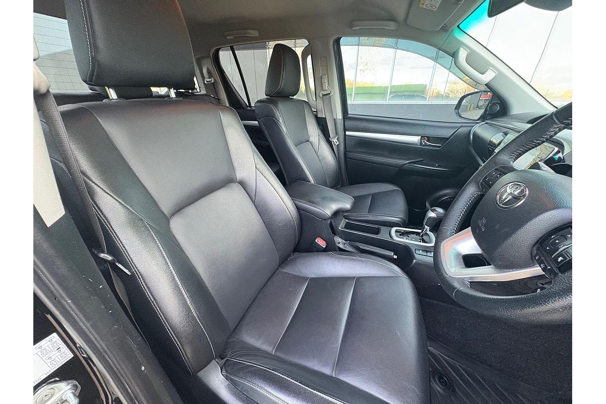 2022 Toyota Hilux SR5 GUN126R 4X4