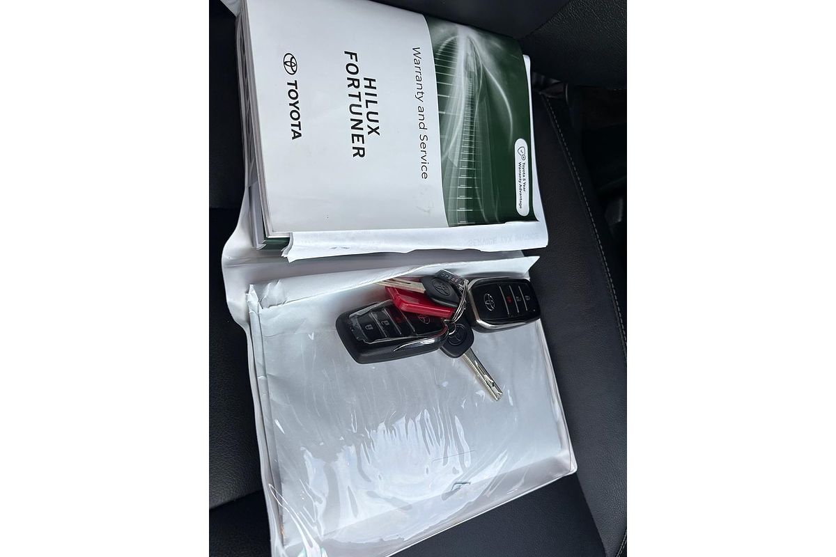 2022 Toyota Hilux SR5 GUN126R 4X4