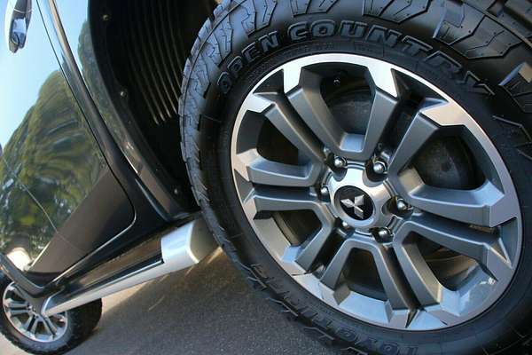2019 Mitsubishi Triton GLS Premium MR 4X4