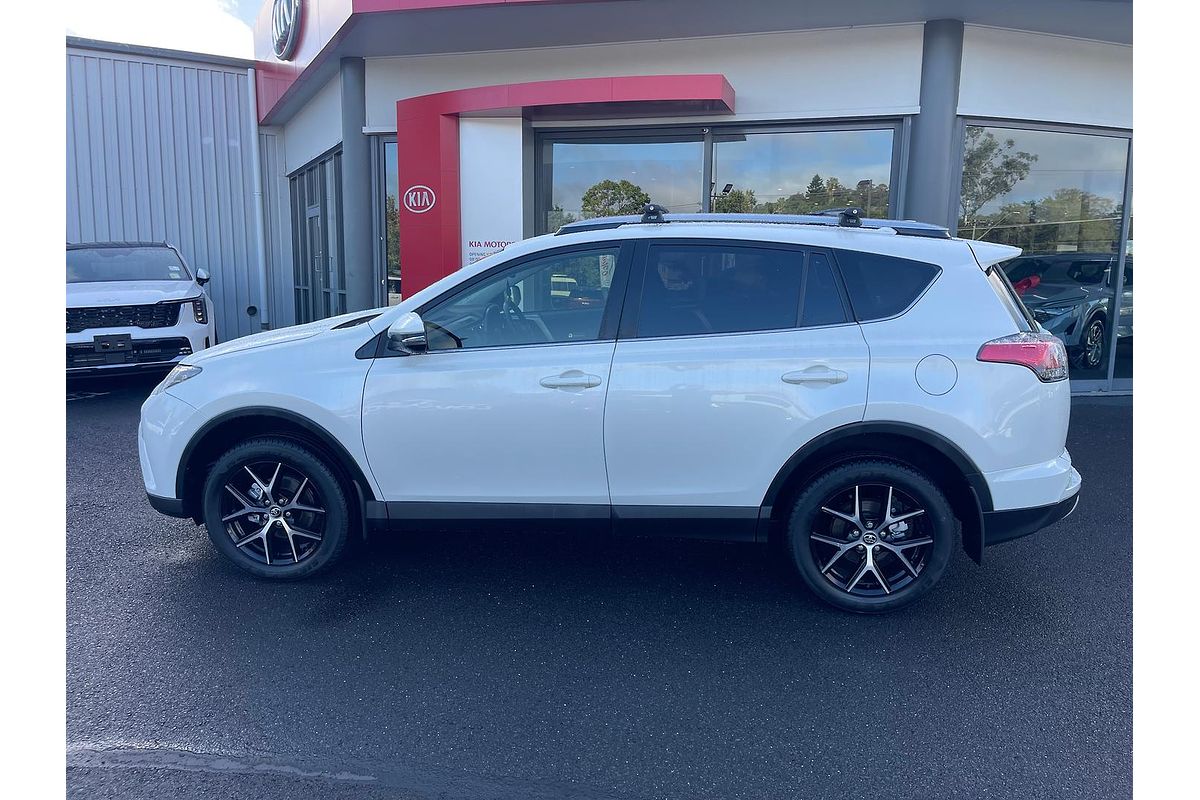 2017 Toyota RAV4 GXL ASA44R
