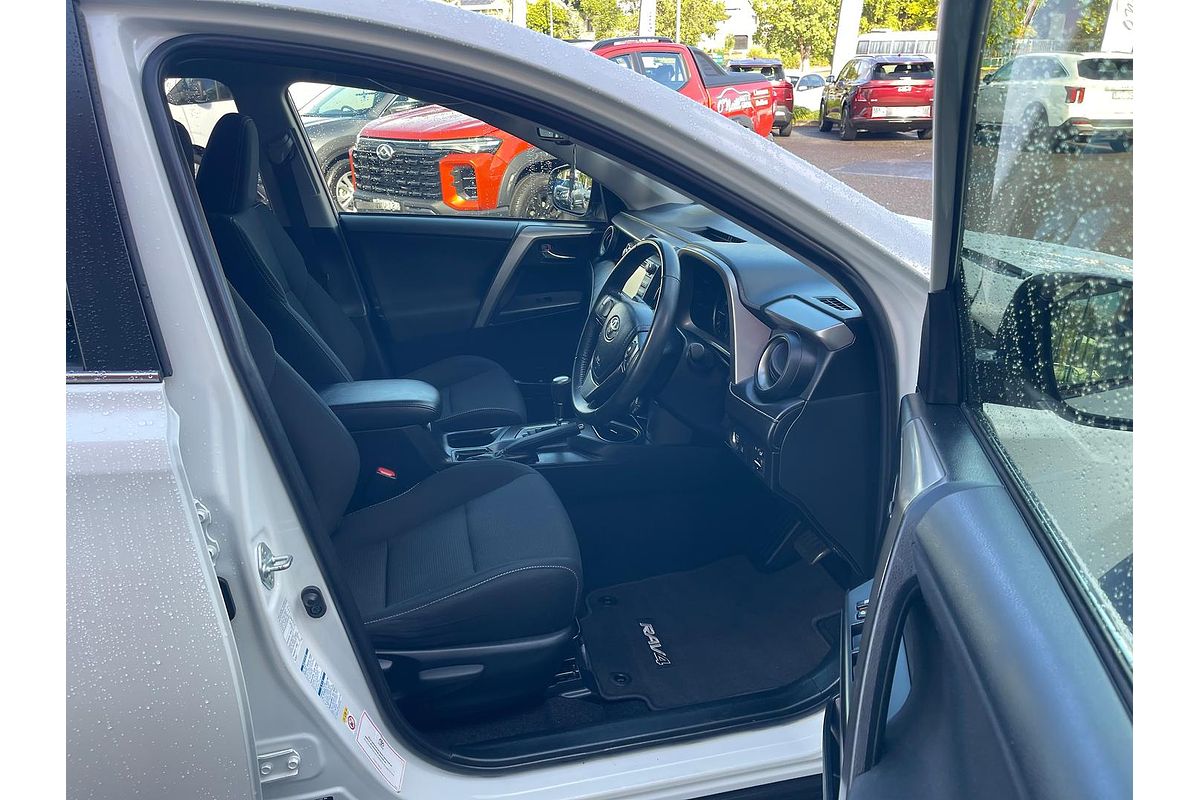 2017 Toyota RAV4 GXL ASA44R