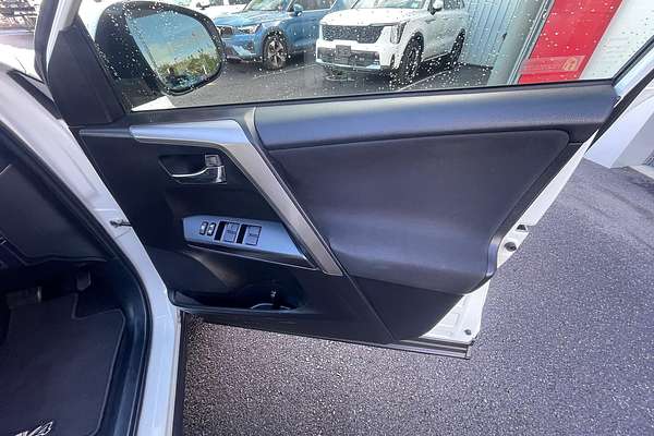 2017 Toyota RAV4 GXL ASA44R
