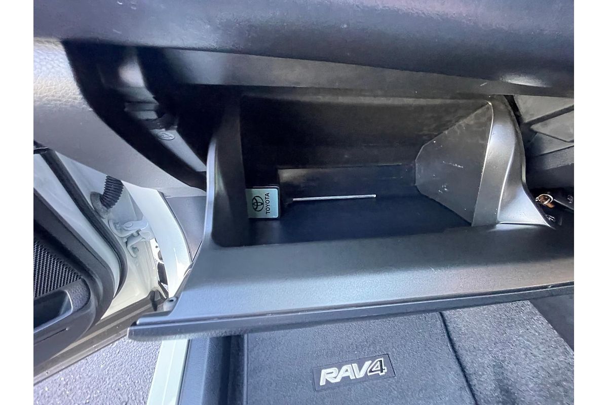 2017 Toyota RAV4 GXL ASA44R
