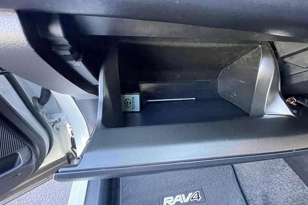 2017 Toyota RAV4 GXL ASA44R