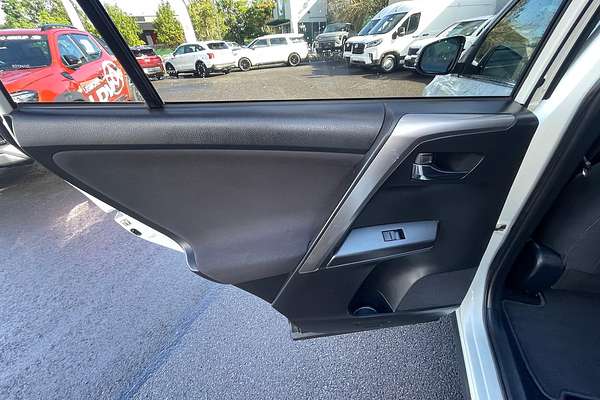 2017 Toyota RAV4 GXL ASA44R