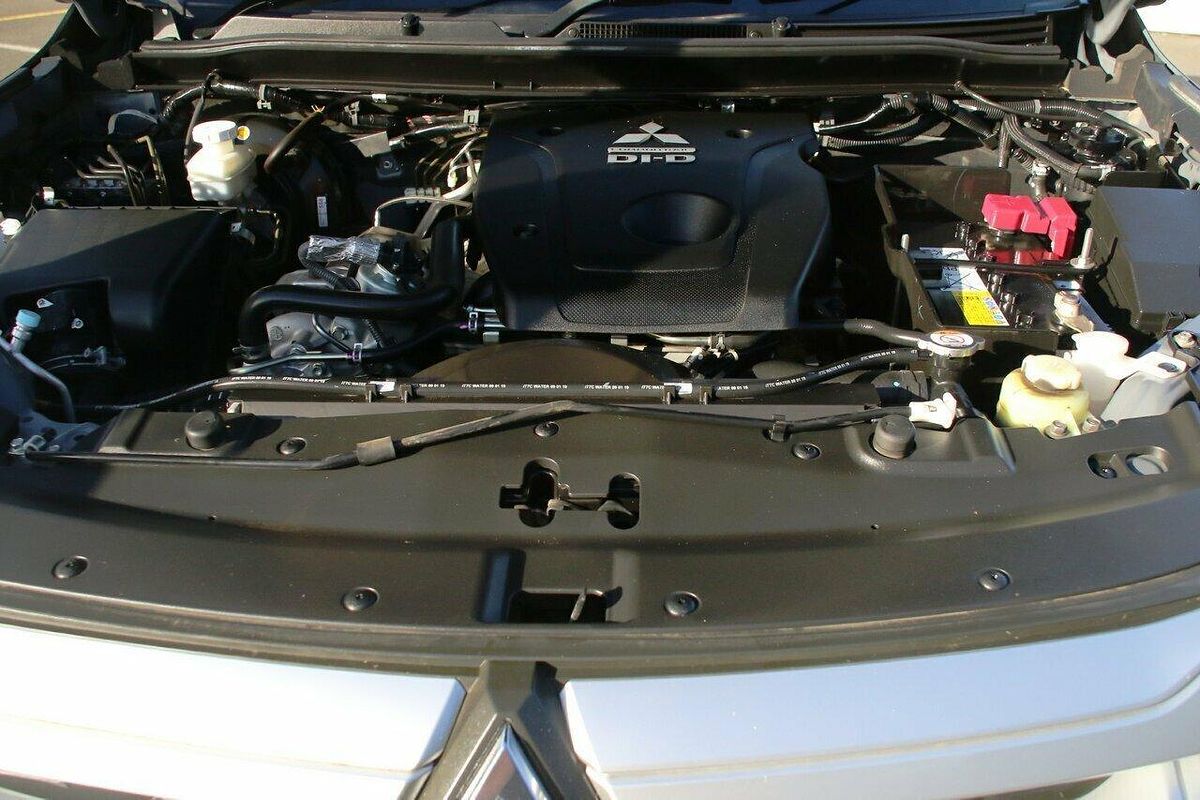 2019 Mitsubishi Triton GLS Premium MR 4X4