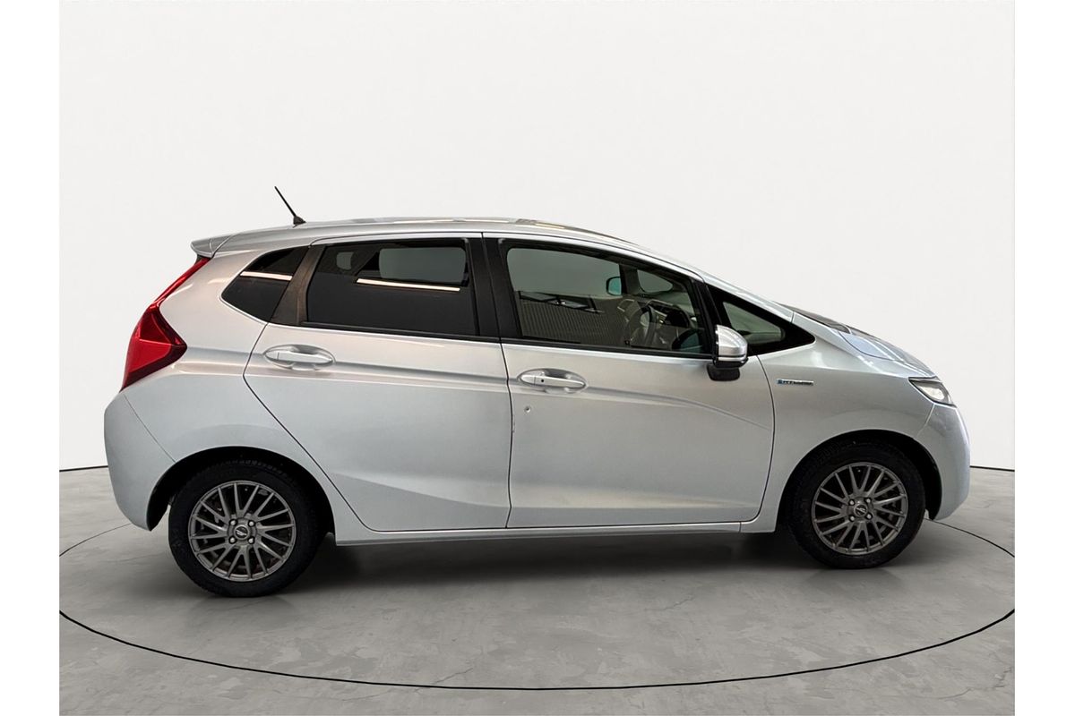 2015 Honda FIT HYBRID F PKG GP5
