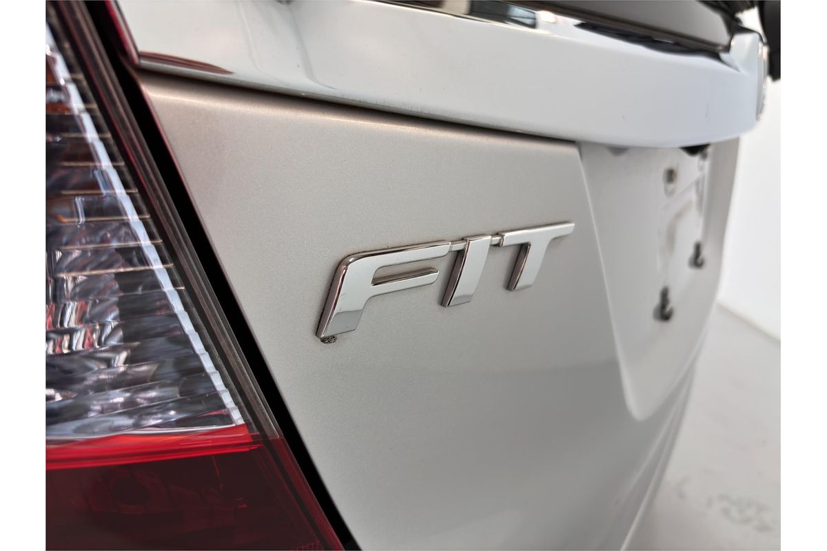 2015 Honda FIT HYBRID F PKG GP5