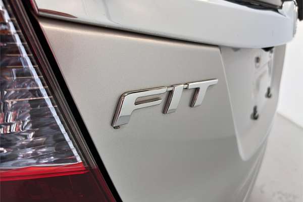 2015 Honda FIT HYBRID F PKG GP5