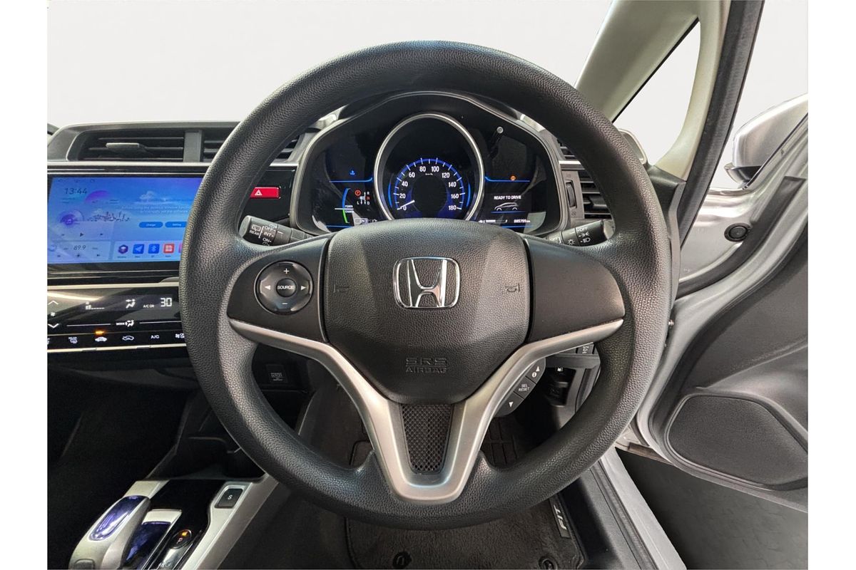 2015 Honda FIT HYBRID F PKG GP5