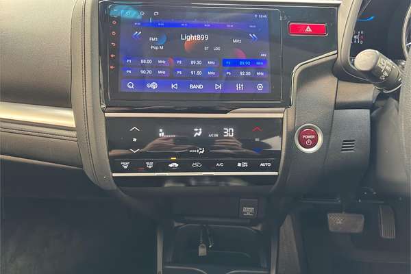 2015 Honda FIT HYBRID F PKG GP5