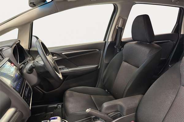 2015 Honda FIT HYBRID F PKG GP5