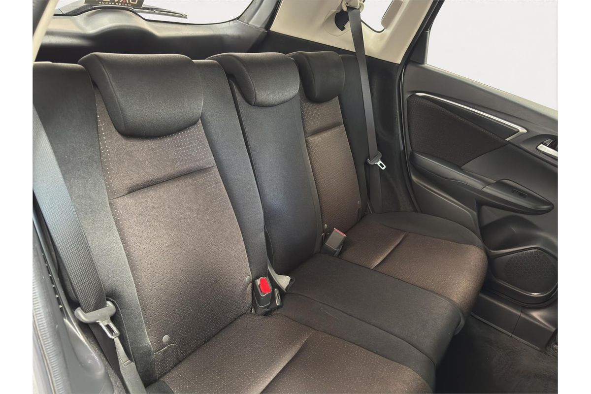 2015 Honda FIT HYBRID F PKG GP5
