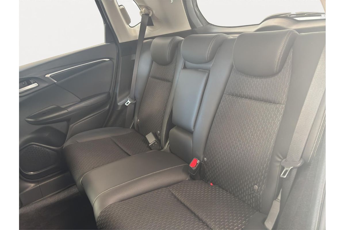 2014 Honda FIT HYBRID L PKG L PKG GP5