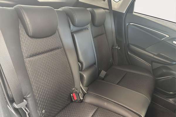 2014 Honda FIT HYBRID L PKG L PKG GP5