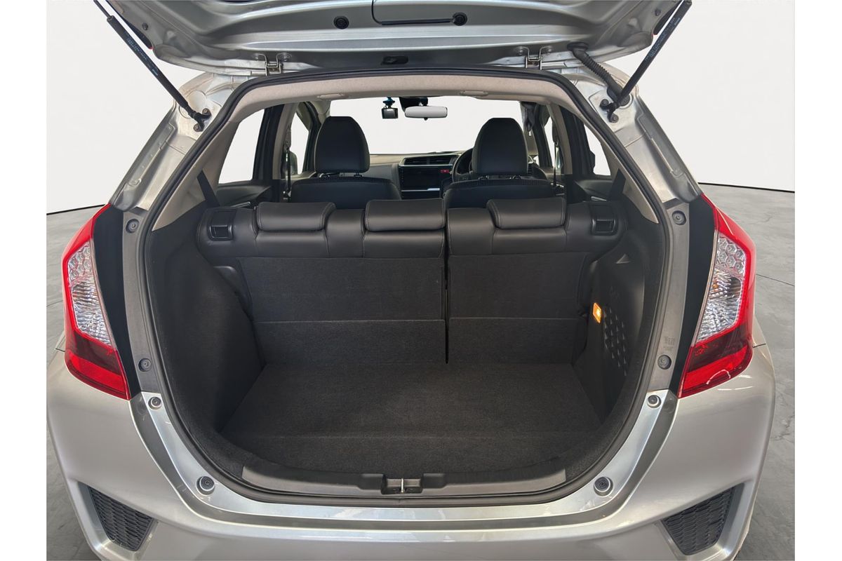 2014 Honda FIT HYBRID L PKG L PKG GP5
