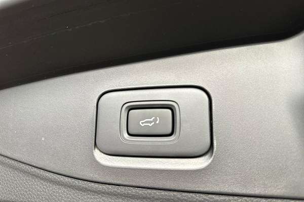 2025 Isuzu MU-X LS-U