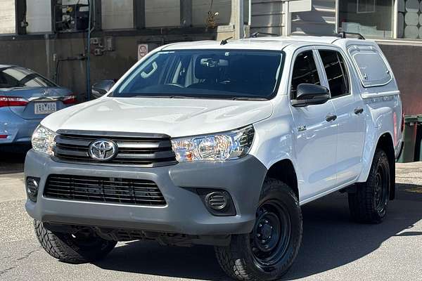 2017 Toyota Hilux Workmate GUN125R 4X4