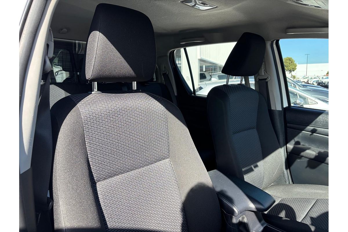 2017 Toyota Hilux Workmate GUN125R 4X4