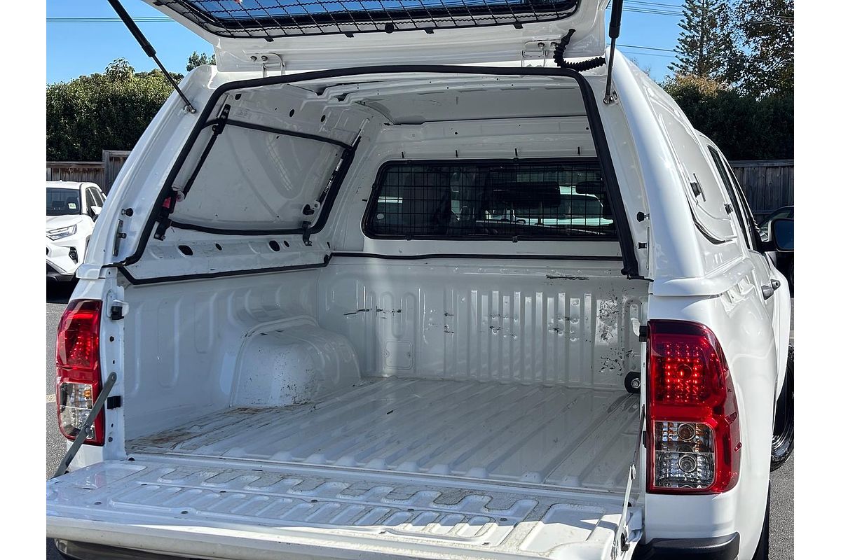 2017 Toyota Hilux Workmate GUN125R 4X4