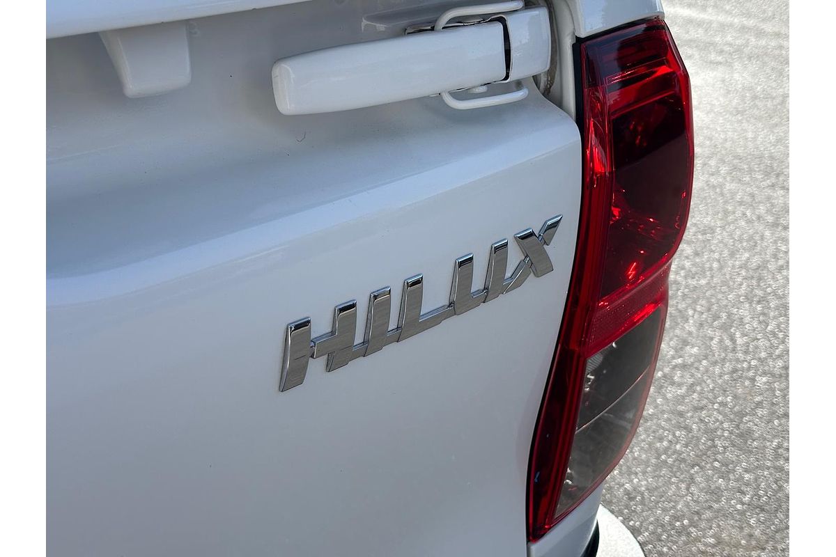 2017 Toyota Hilux Workmate GUN125R 4X4