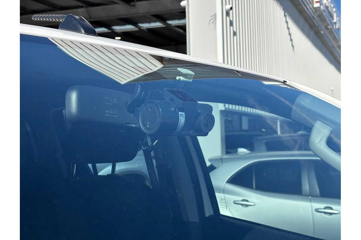 2017 Toyota Hilux Workmate GUN125R 4X4