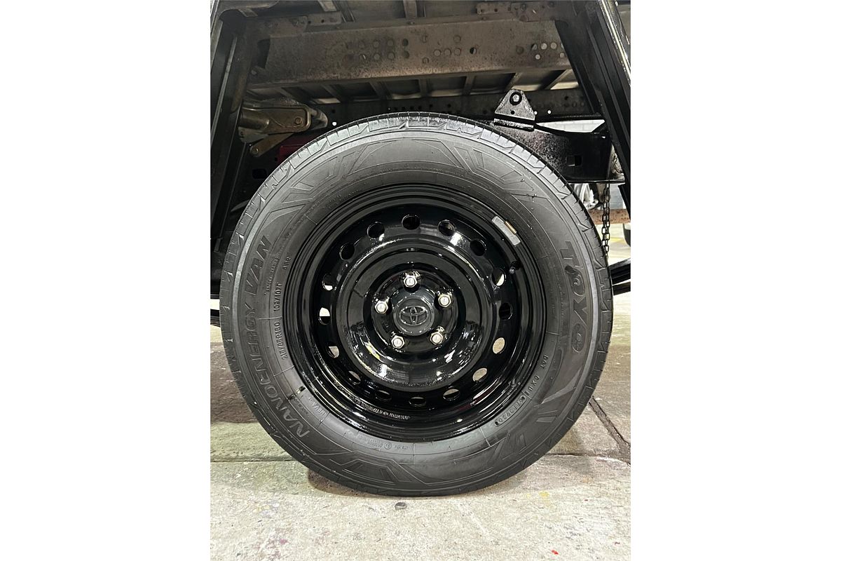 2016 Toyota Hilux Workmate TGN121R Rear Wheel Drive
