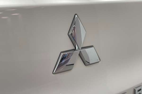 2024 Mitsubishi Eclipse Cross ES YB
