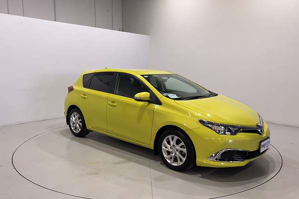 2017 Toyota Corolla Ascent Sport ZRE182R