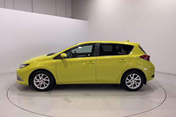 2017 Toyota Corolla Ascent Sport ZRE182R