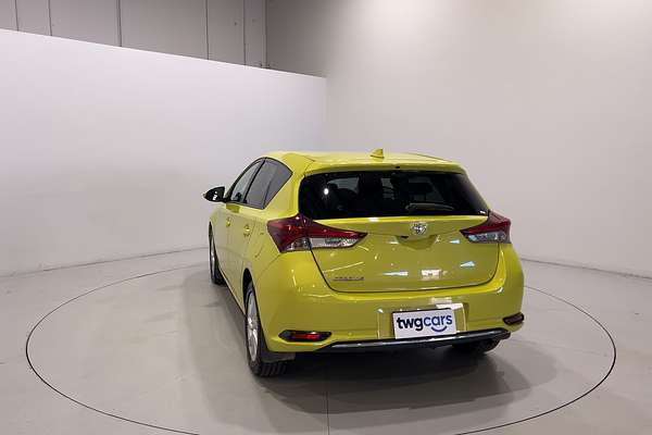 2017 Toyota Corolla Ascent Sport ZRE182R