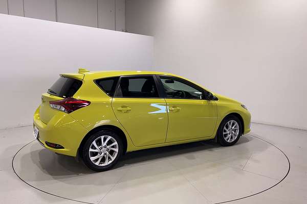 2017 Toyota Corolla Ascent Sport ZRE182R