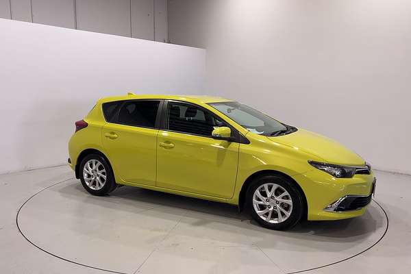 2017 Toyota Corolla Ascent Sport ZRE182R