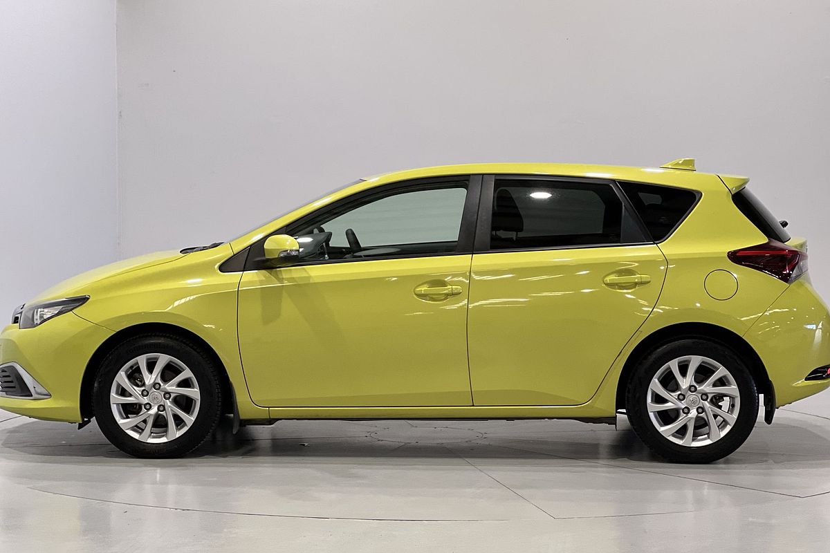 2017 Toyota Corolla Ascent Sport ZRE182R