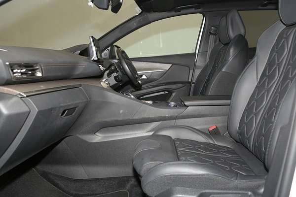 2022 Peugeot 3008 GT P84