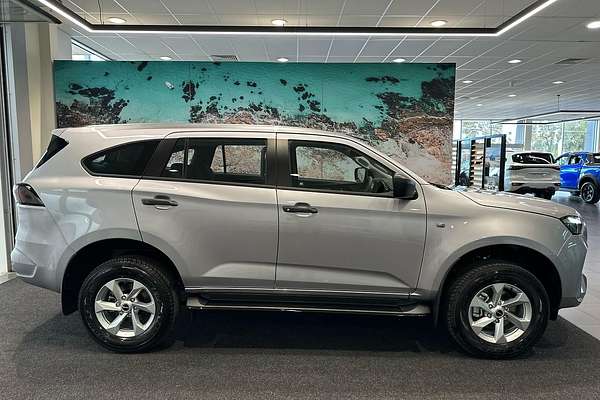 2025 Isuzu MU-X LS-M